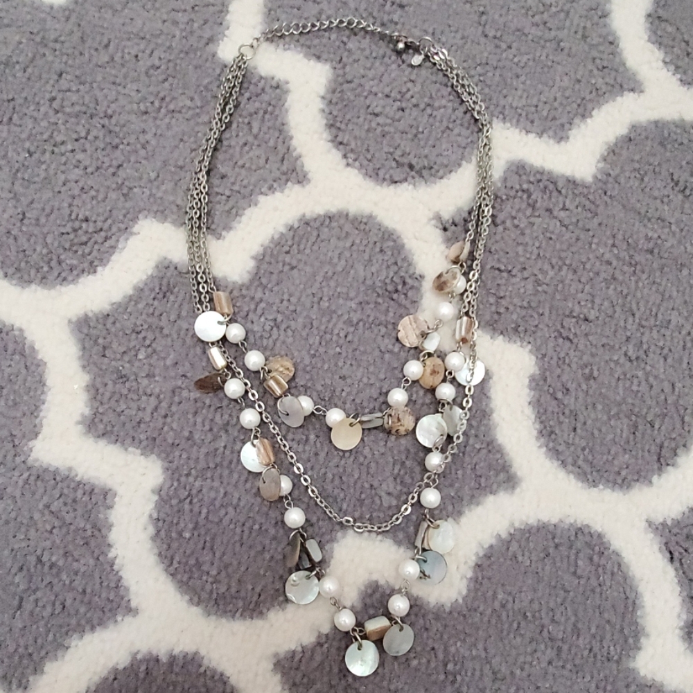 3 tier faux pearl necklace